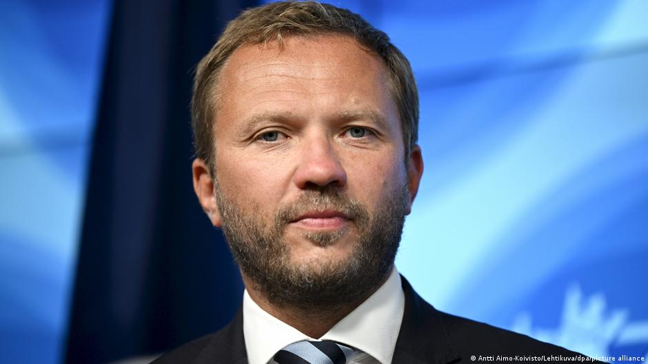 Estonian FM Tsahkna: Estonia is 'prepared' if Russia attacks