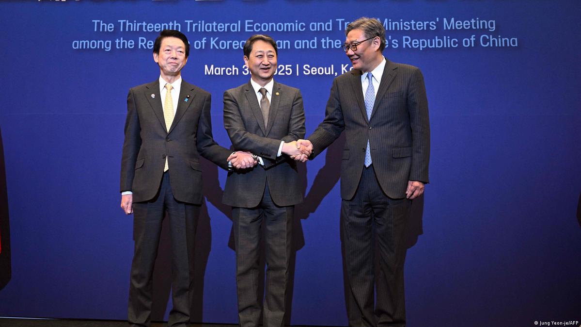 China, Japan and South Korea to strengthen free trade
