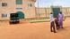 Nigéria Sokoto 2025 | Pessoas diante do Centro Prisional de Segurança Média Nigéria Sokoto 2025 | Pessoas diante do Centro Prisional de Segurança Média