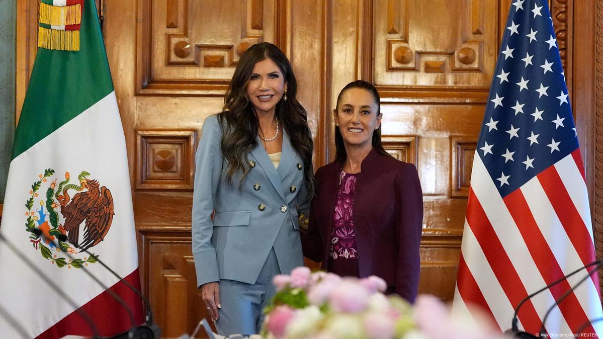Kristi Noem y Claudia Sheinbaum en Ciudad de México. Kristi Noem y Claudia Sheinbaum en Ciudad de México.
