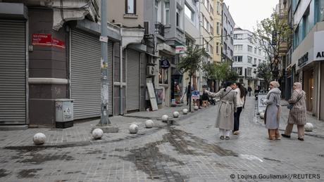 Τουρκία: Σε εμπορικό μποϊκοτάζ καλεί η αντιπολίτευση