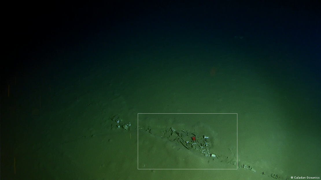 El submarino Limiting Factor capturó imágenes reveladoras de los 167 objetos contaminantes hallados a 5.112 metros de profundidad.