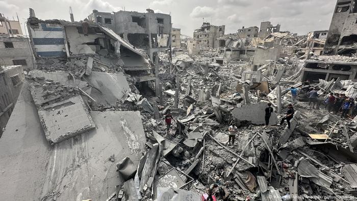 O peso da "zona de segurança" de Israel para o povo de Gaza