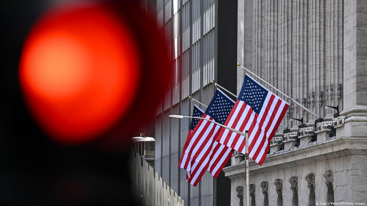 特朗普暂缓加征对等关税90天中国遭排除