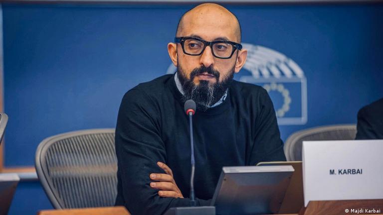  الناشط مجدي الكرباعي.