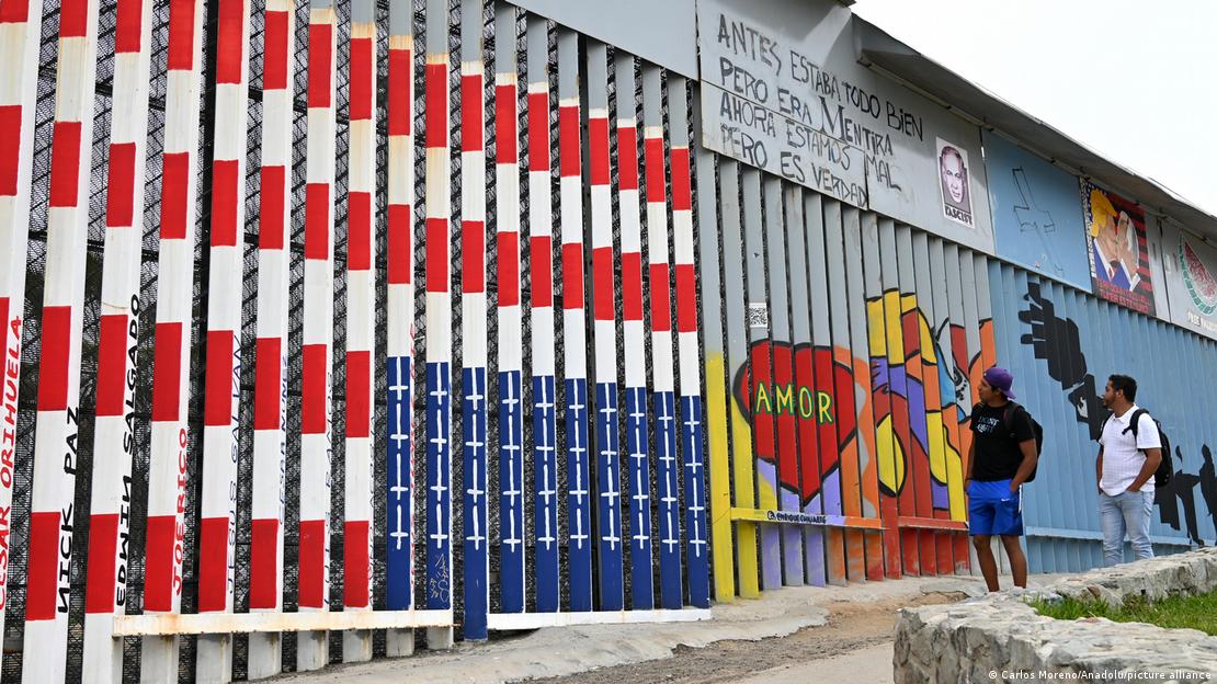 2018'de kapanmaya neden olan Meksika sınırındaki duvar.