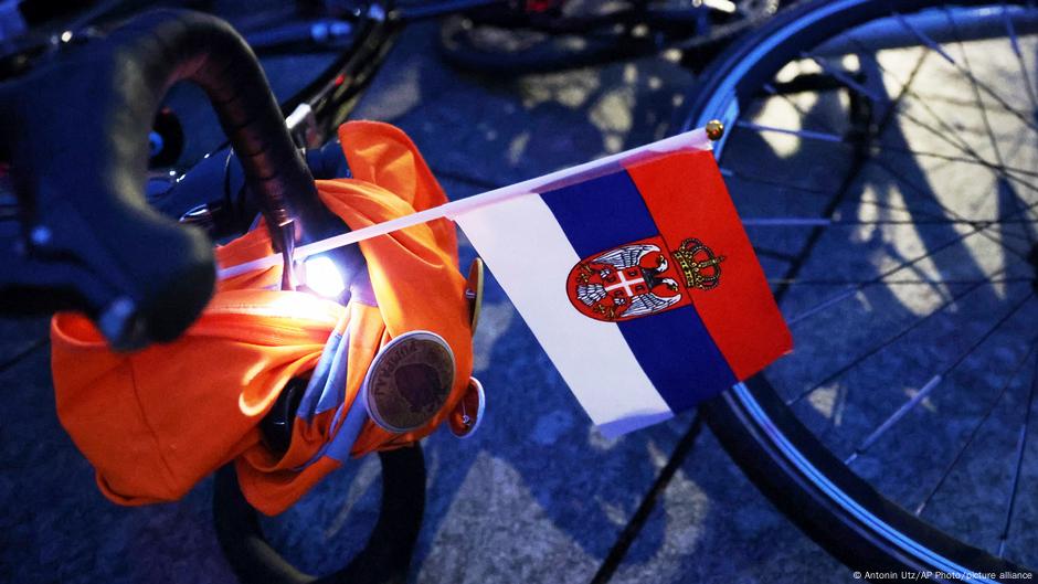 Studentët serbë nisin një ultramaratonë drejt Brukselit