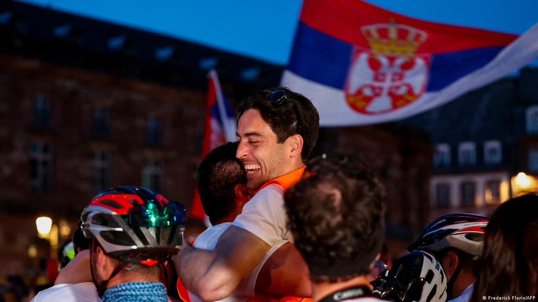 Pritja e përzemërt e studentëve nga diaspora Pritja e përzemërt e studentëve nga diaspora