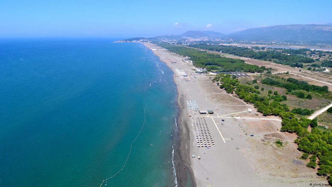 Duga pješčana plaža