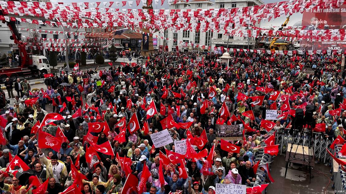 Protest në Turqi për lirimin e Imamoglu Protest në Turqi për lirimin e Imamoglu