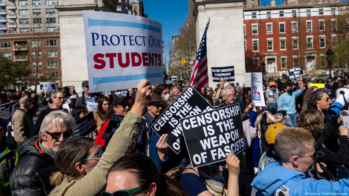 Carta de universidades de EE.UU. contra la política de Trump – DW – 22/04/2025