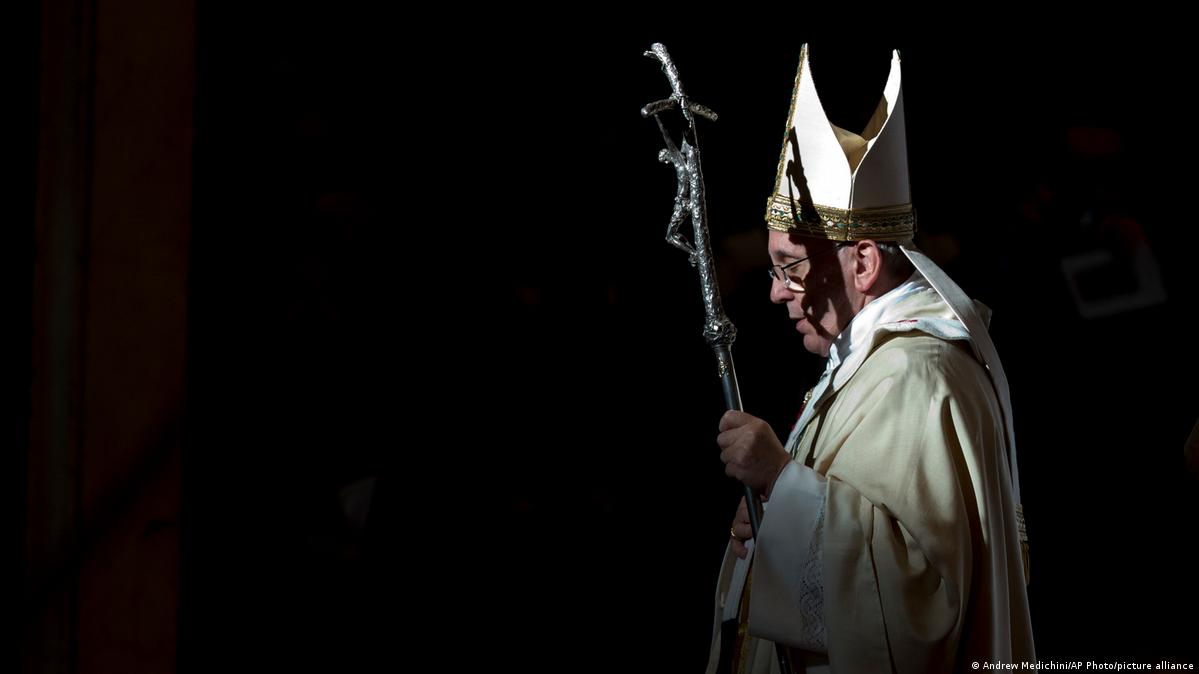 Conoce en detalle el rosario que Abinader regaló al Papa Francisco1 –  Teleradio America – Últimas Noticias @CANALTRARD, image size:1199x674