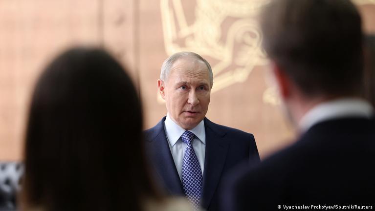 Путин объявил об одностороннем прекращении огня 8-10 мая