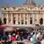 Itália, Vaticano – Milhares de peregrinos aguardam para entrar no funeral do Papa Francisco