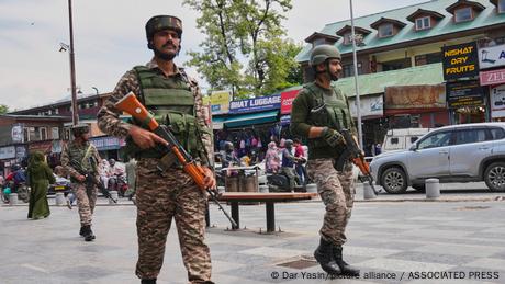 Nach dem Anschlag in Kaschmir spitzt sich der Konflikt zwischen Indien und Pakistan zu.