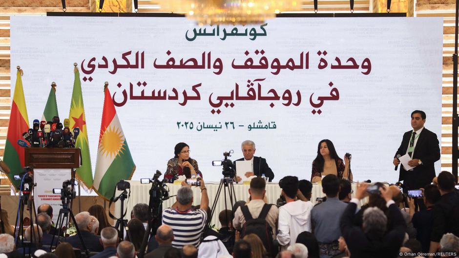 "فرض واقع تقسيمي" على سوريا.. الشرع يرفض مطالب الأكراد باللامركزية