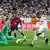 صورة من لقاء ريال مدريد وبرشلونة في كأس الملك (26/4/2025) وهجمة يقوم بها كيليان مبابي ويتصدى له حارس مرمى برشلونة تشيزني.