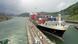 Imagen de un barco con contenedores cruzando el canal de Panamá hacia EE. UU. Imagen de un barco con contenedores cruzando el canal de Panamá hacia EE. UU.
