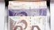 Venezuela | Geldscheine der Währung Bolivar in einer Zählmaschine Venezuela | Geldscheine der Währung Bolivar in einer Zählmaschine