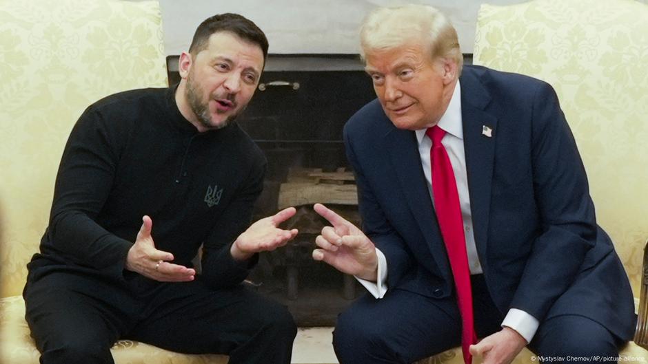 Predsednici Ukrajine Volodimir Zelenski i SAD Donald Tramp u Ovalnom kabinetu u Vašingtonu 28. februara 2025.