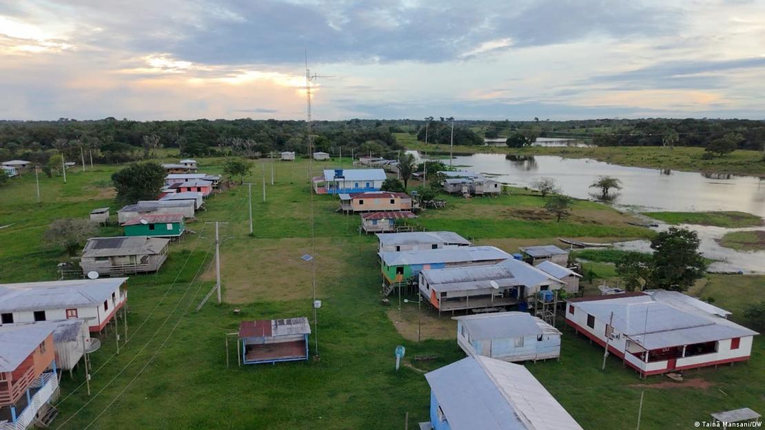 Vista aérea sobre a comunidade Lago do Soares