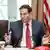 US-Außenminister Marco Rubio spricht und gestikuliert mit den Händen