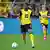 Carney Chukwuemeka en un partido con el Borussia Dortmund.