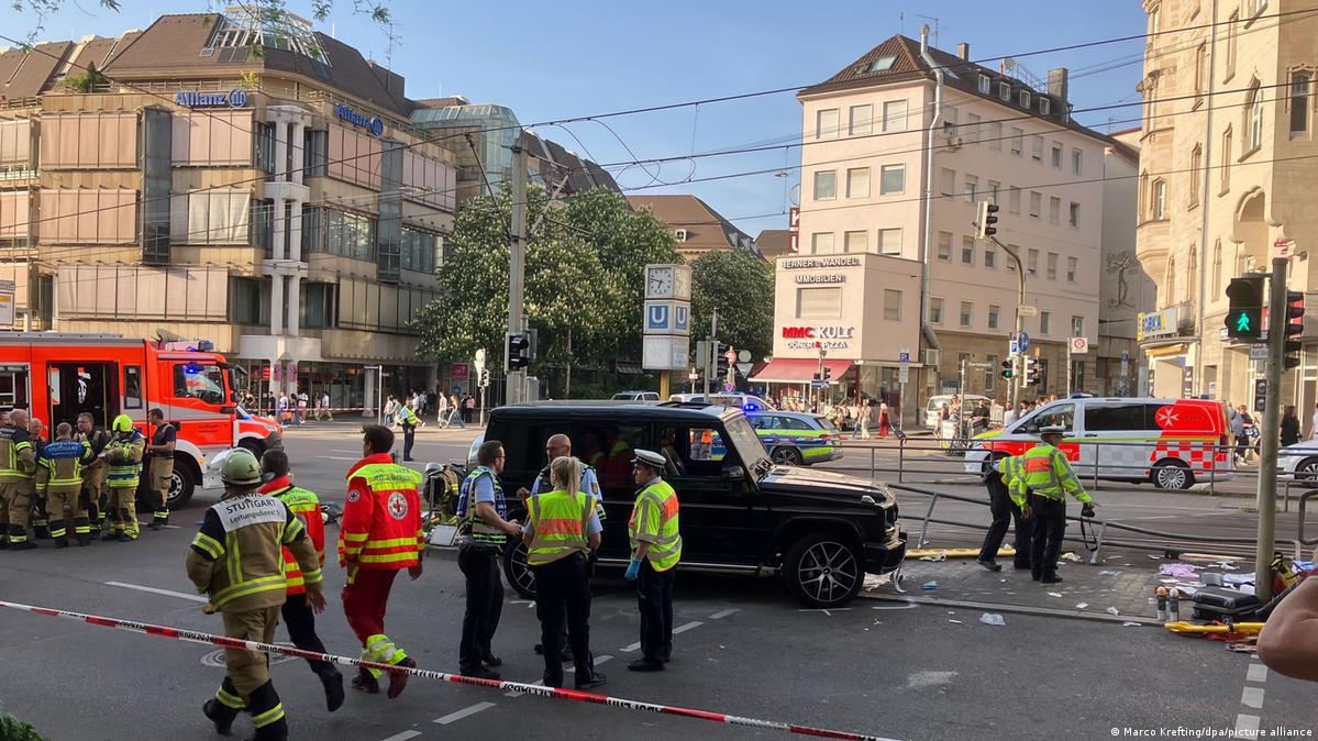 Germany: 1 killed after car plows into crowd in Stuttgart