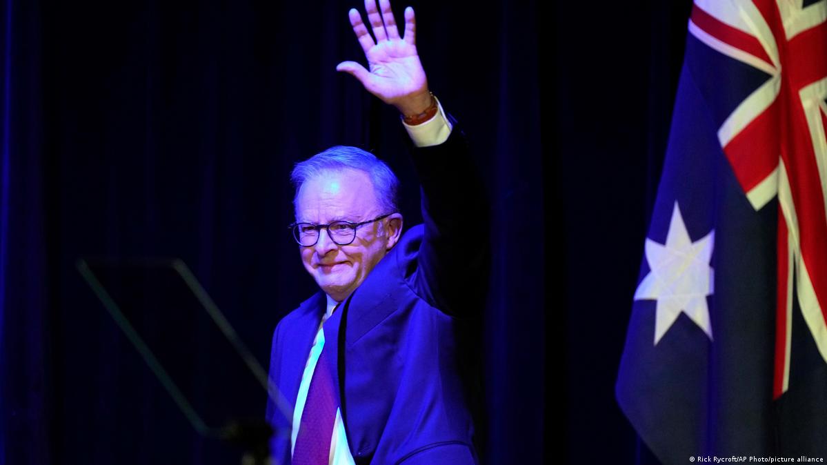 澳大利亚大选：阿尔巴尼斯带领工党再度胜选