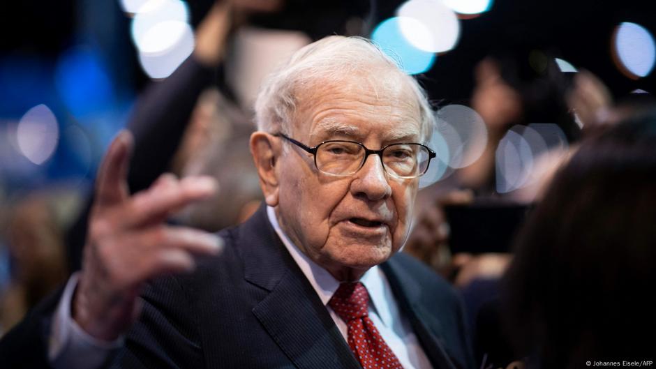 Warren Buffett to step down as CEO of Berkshire Hathaway – DW – 05/03/2025