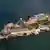 Luftaufnahme der Gefängnisinsel Alcatraz in der Bucht von San Francisco, USA