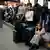Pasajeros varados en estación ferroviaria de España