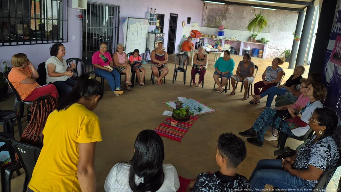 Roda de conversa do projeto Casa de Francisco e Clara Roda de conversa do projeto Casa de Francisco e Clara