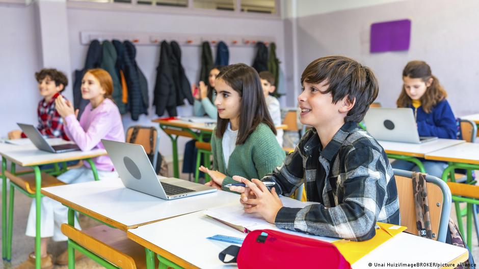 На заході Німеччини занепокоєні слабким знанням німецької у