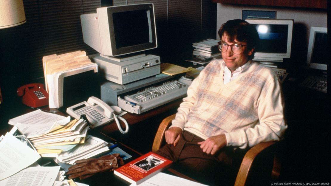 Gates cofundó la empresa de software Microsoft en 1985