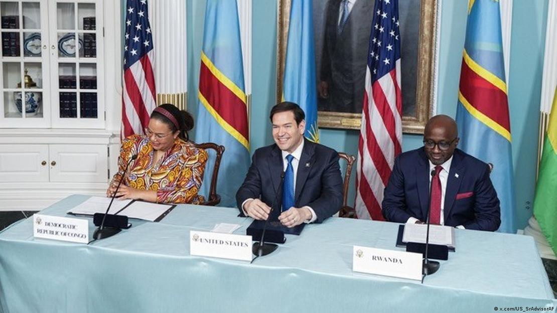 Marco Rubio avec Therese Kayikwamba et Olivier Nduhungirehe. Marco Rubio avec Therese Kayikwamba et Olivier Nduhungirehe.