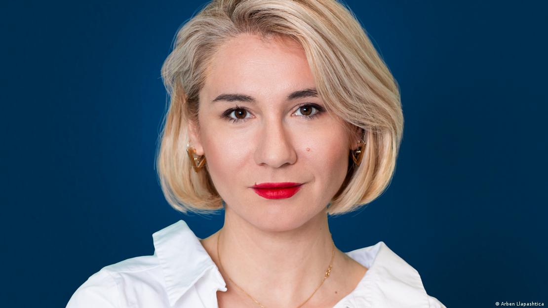 Ekspertja Donika Emini 