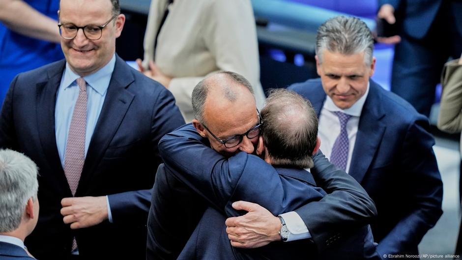 Nach Debakel im ersten Wahlgang: Merz neuer Bundeskanzler – DW – 06.05.2025 Nach Debakel im ersten Wahlgang: Merz neuer Bundeskanzler – DW – 06.05.2025