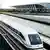 Alman teknolojisi ile üretilen tren transrapid Şangay'da seferlerini sürdürüyor
