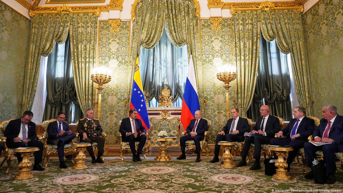 Σι και Πούτιν στη Μόσχα Σι και Πούτιν στη Μόσχα