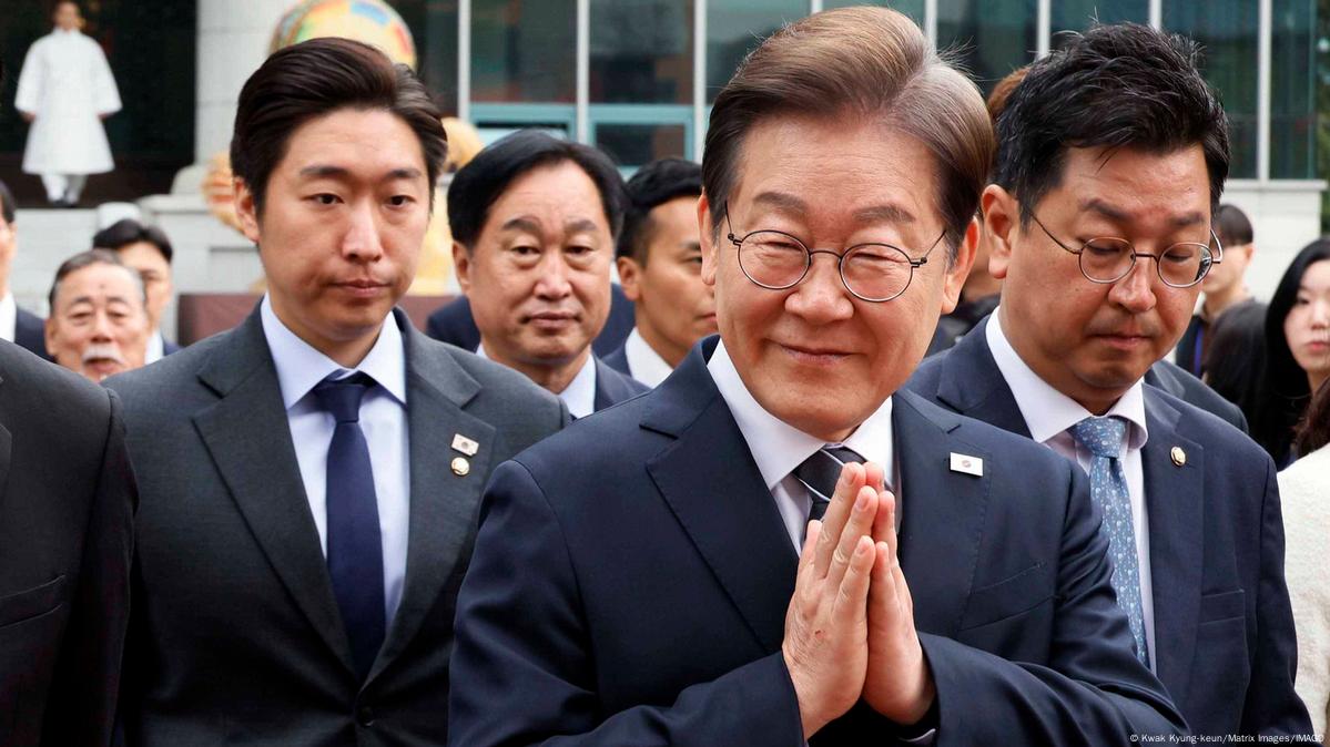 Lee Jae-myung's Perjury Case Delayed Until After Presidential Election