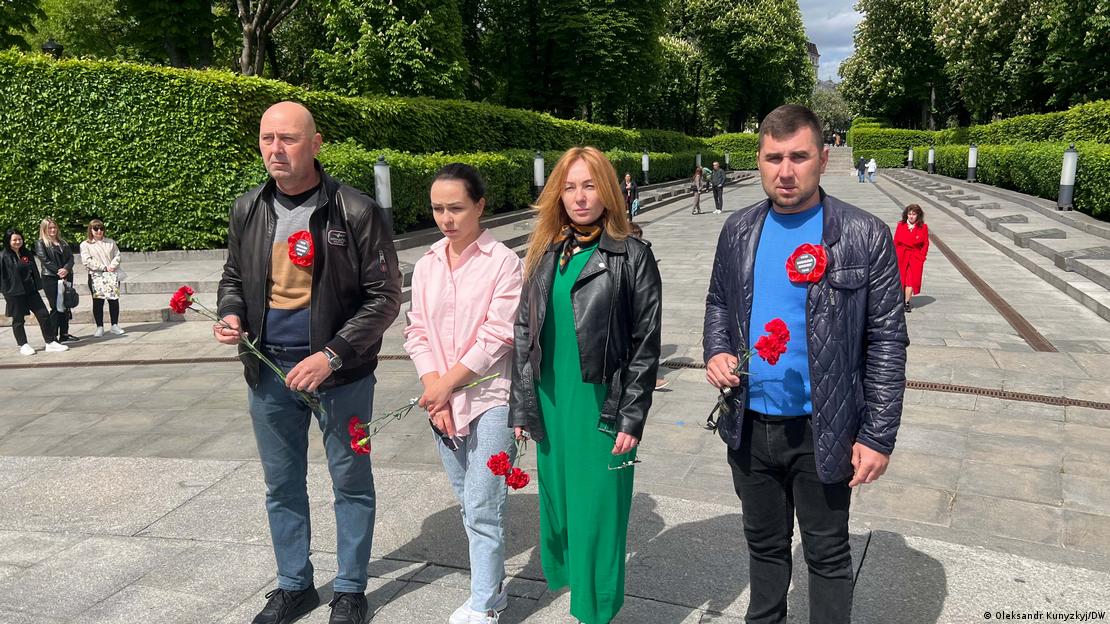 Дмитро Кашута (перший ліворуч) Дмитро Кашута (перший ліворуч)