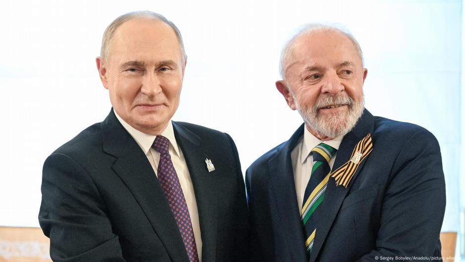 Lula reitera a Putin deseo de contribuir a la paz en Ucrania – DW – 09/05/2025