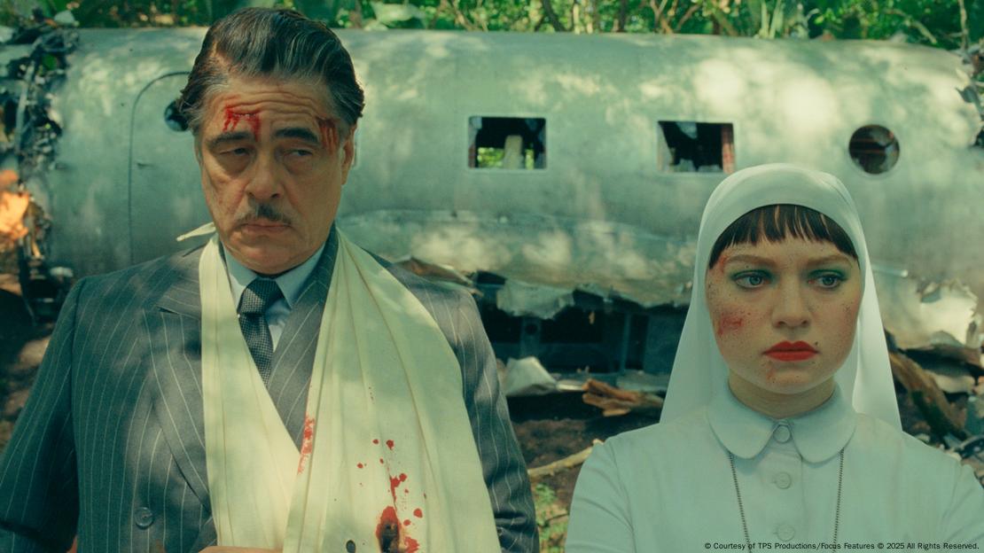 Imagen de la última película de Wes Anderson: "The Phoenician Scheme". Imagen de la última película de Wes Anderson: "The Phoenician Scheme".