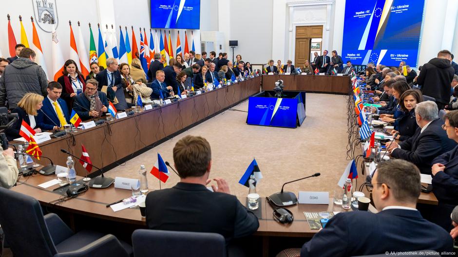 Startschuss-f-r-Sondertribunal-zu-Russlands-Ukraine-Angriff