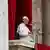 Vatikan | Papst Leo XIV. betet das Regina Caeli vom Petersdom 