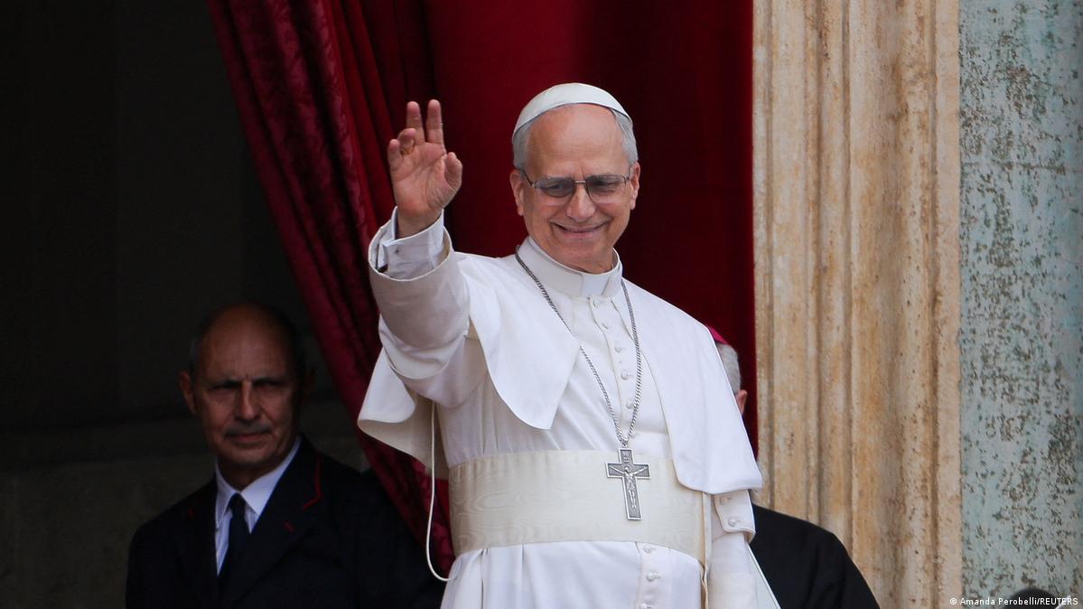 Pope Leo XIV calls for peace in first Sunday address
