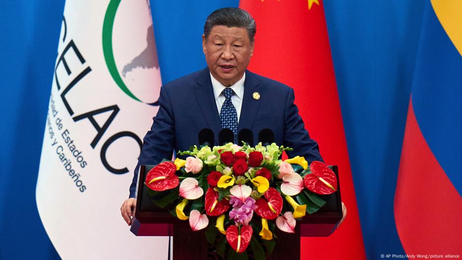 China se acerca a AL y ofrece USD 9.200 millones en créditos – DW – 13/05/2025
