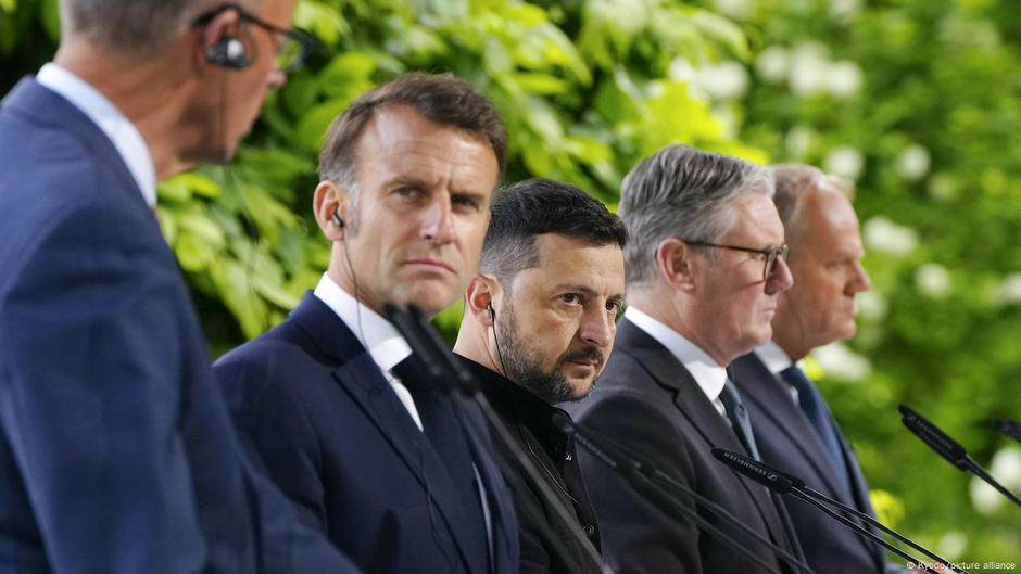 Macron amenaza con más anciones si Rusia no acepta tregua – DW – 14/05/2025
