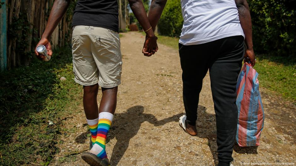 En Ouganda, des mères défient la loi anti-gay